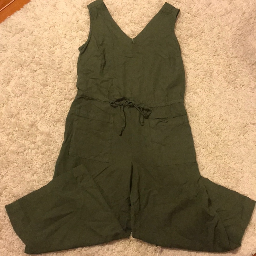 Green Wide-legged Jumpsuit
